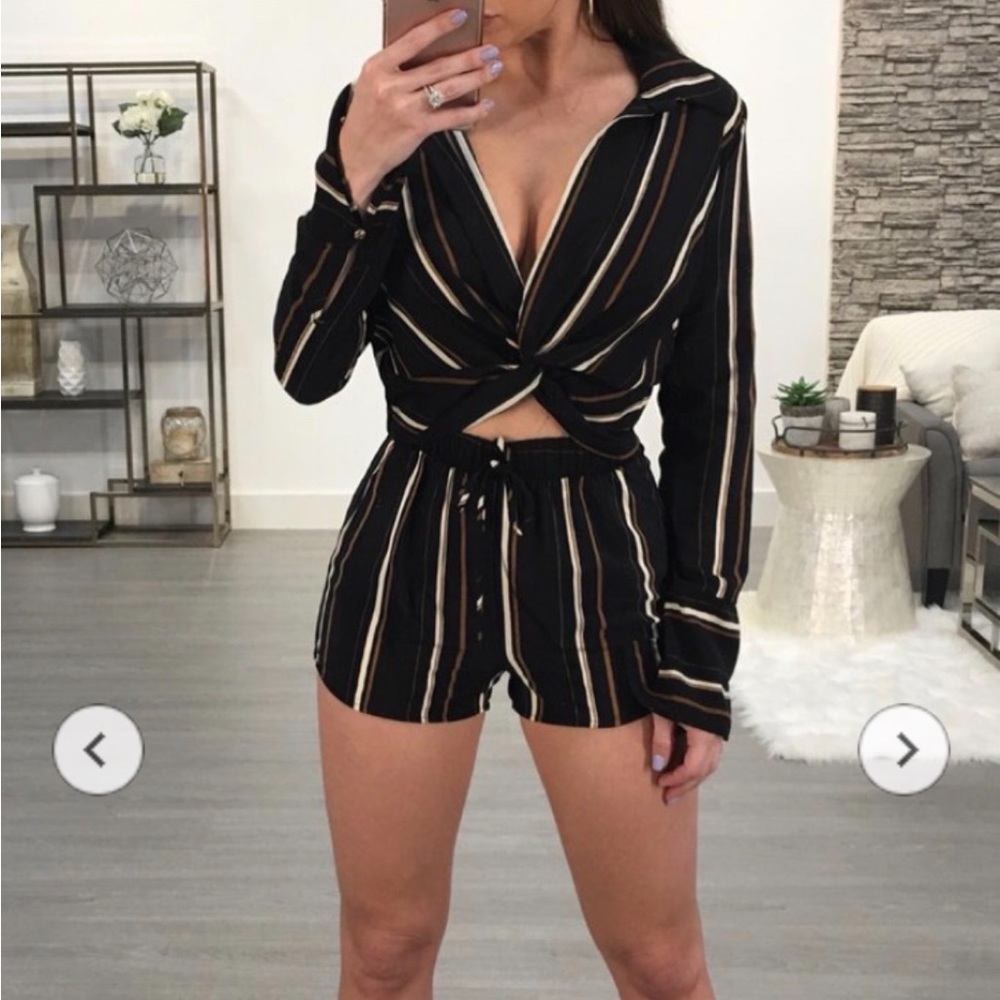 Striped set